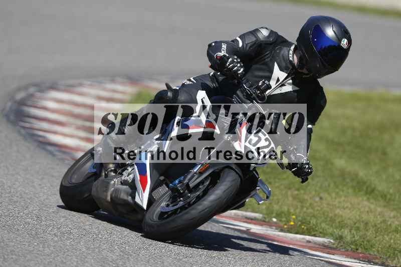 Archiv-2025/43 08.08.2025 Discover the Bike ADR/Bike 2 gelb/520